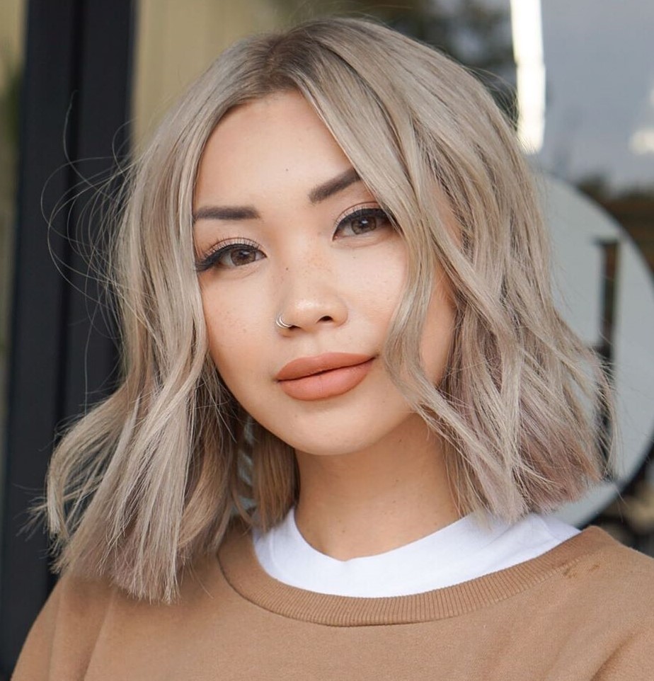 Short Wavy Dusty Blonde Hair