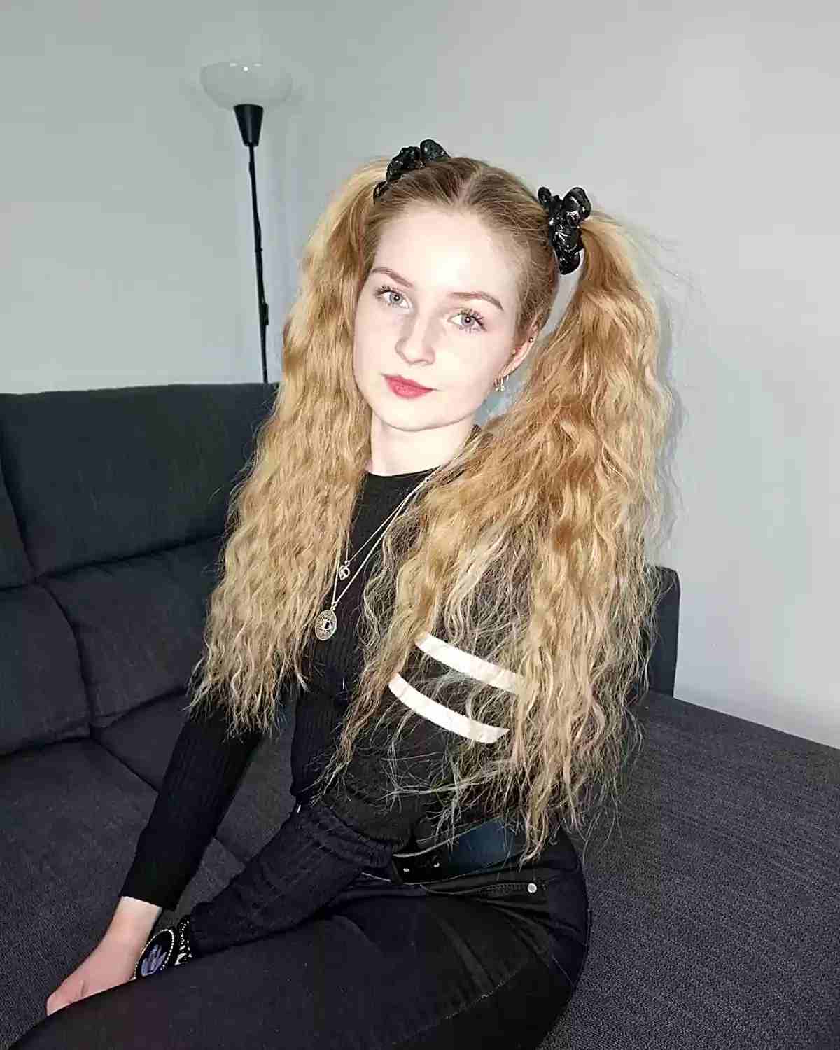 Cheerleading High Pigtails with Long Beach Waves