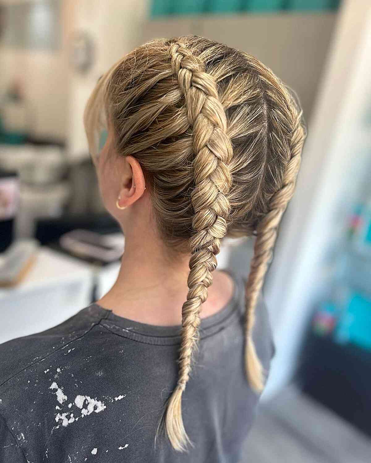 Couettes Tressées Blondes Faciles pour Jeunes Filles