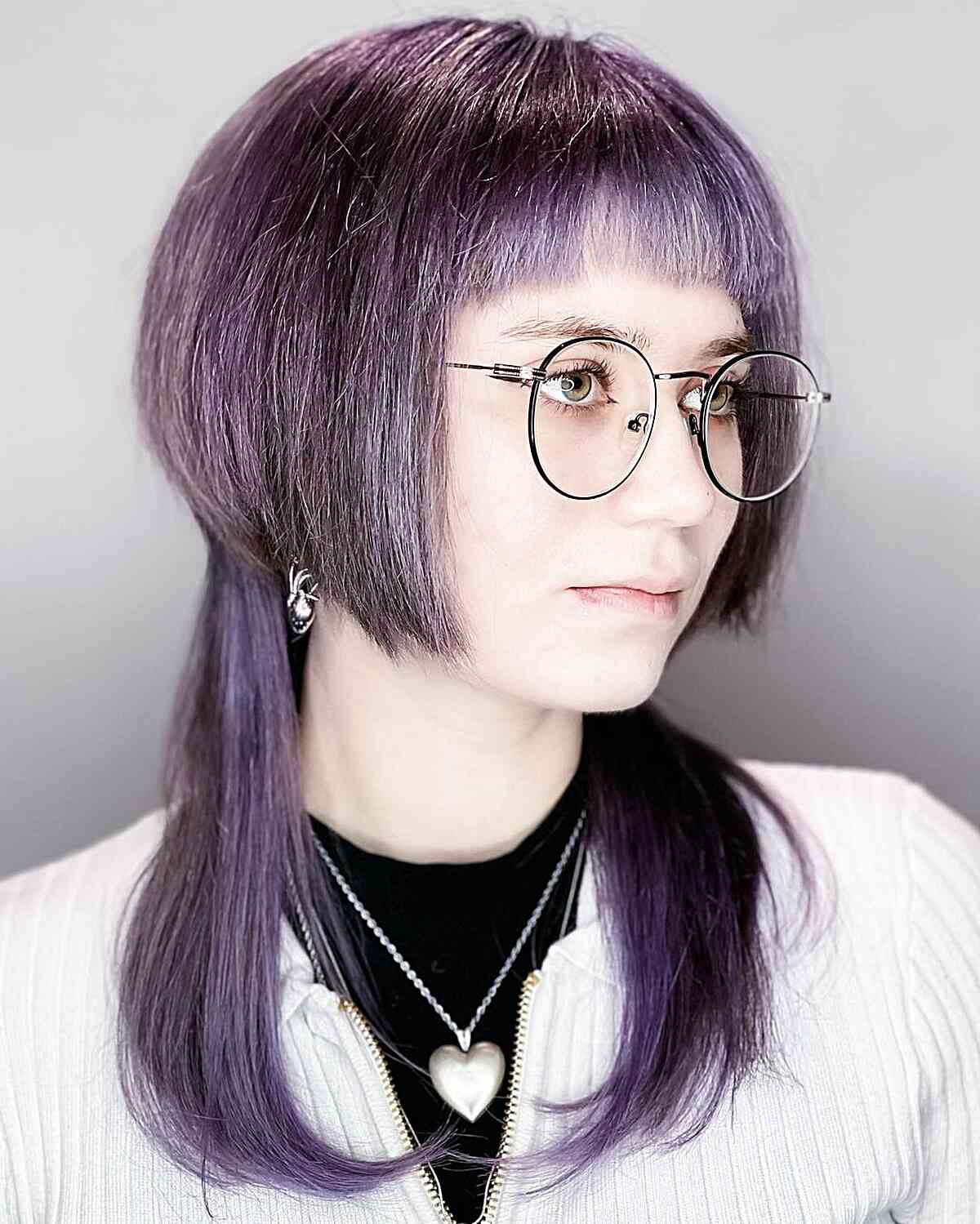 Cheveux Méduse Mi-longs Mauves avec Frange Courte