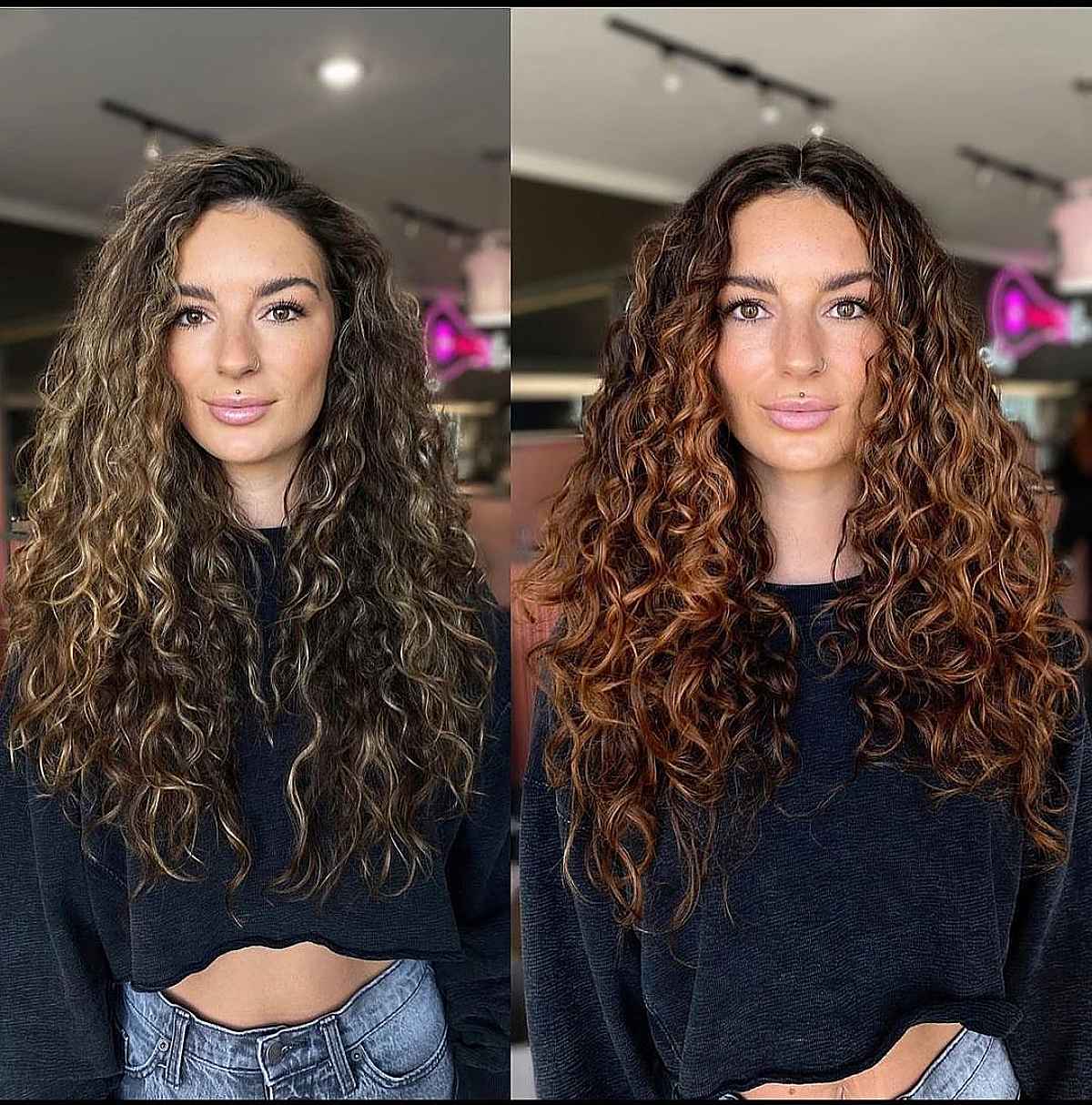Longs cheveux bouclés avec une partie centrale