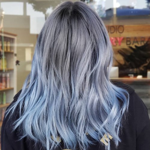 Couleur de cheveux ombre bleu et gris